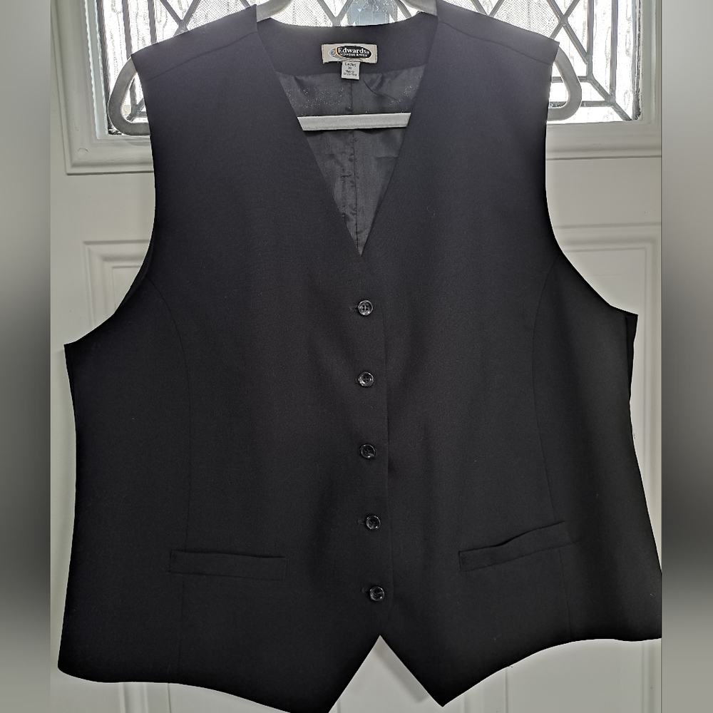 Edwards women's vest in black ⚫️ size XL.